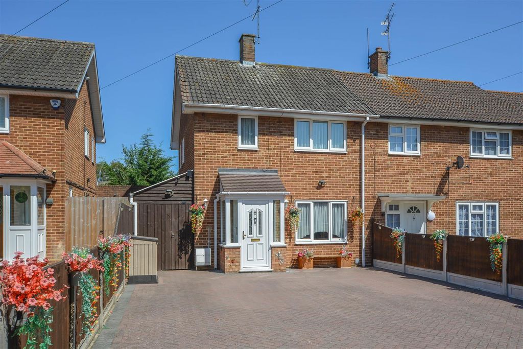 Property photo 1 of 17 Dsc_0173.Png