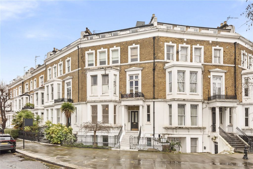 Property photo 1 of 15 External