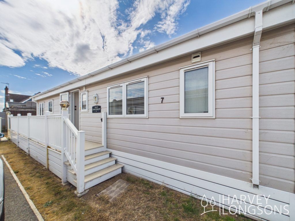 Property photo 2 of 18 Entrance To The Delta Canterbury Holiday Lodge With Decked Steps.