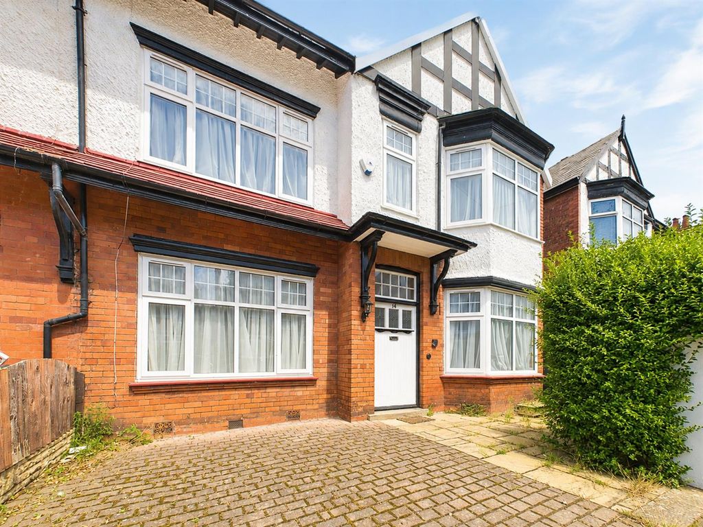 Property photo 1 of 62 c3Fc0F8B-Ed15-4767-9603-2c11B38d9d4c.Png