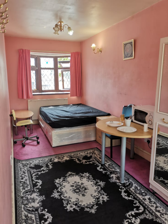 Property photo 1 of 4