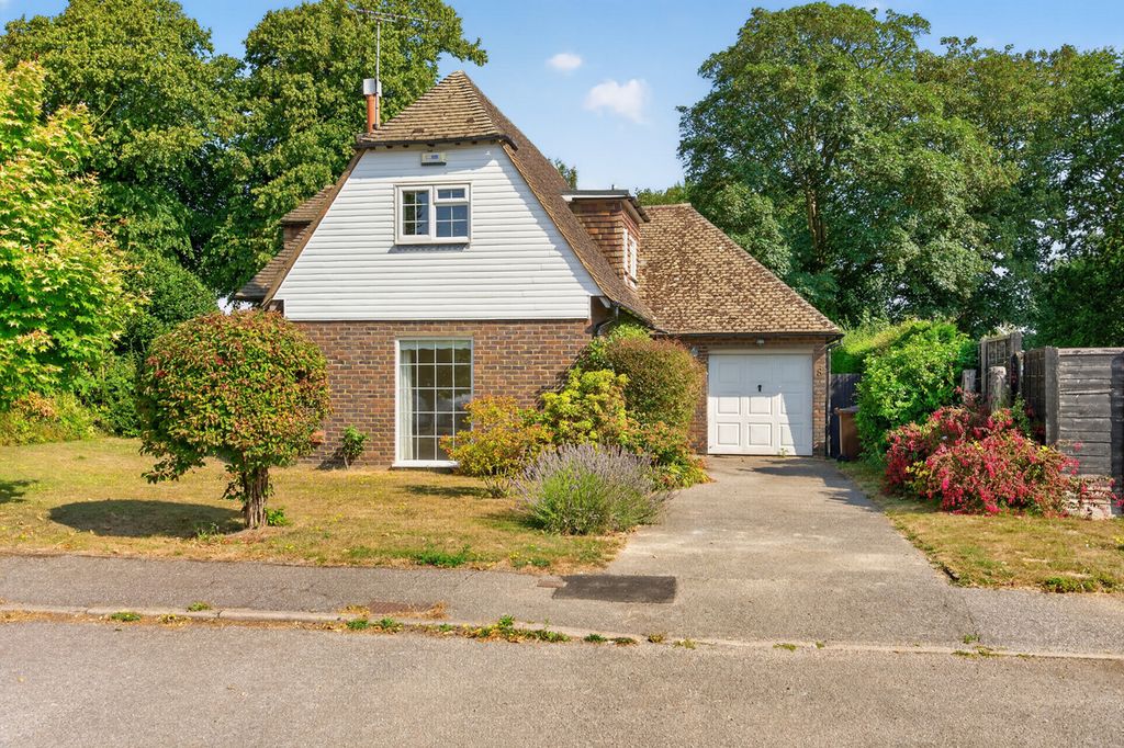 Property photo 1 of 32