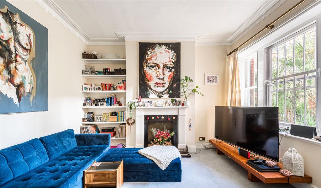 Property photo 2 of 11 Picture No. 27