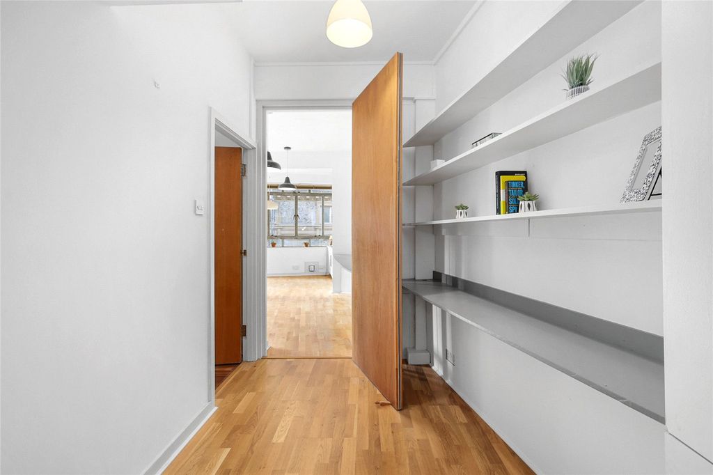 Property photo 1 of 26 Picture No. 01