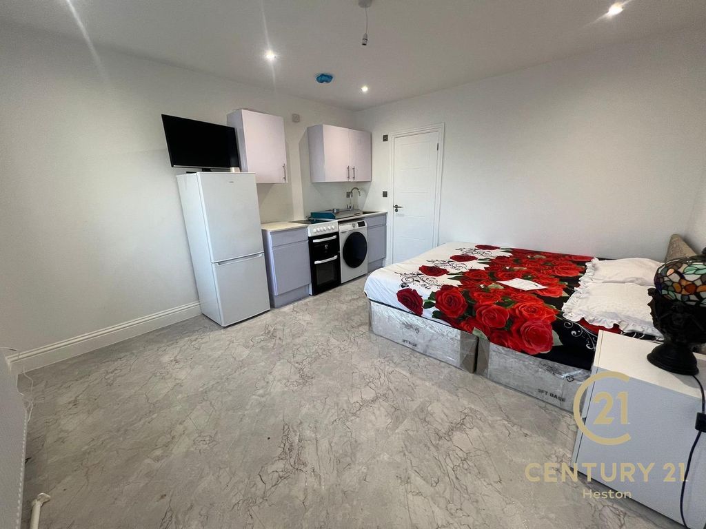 Property photo 2 of 3