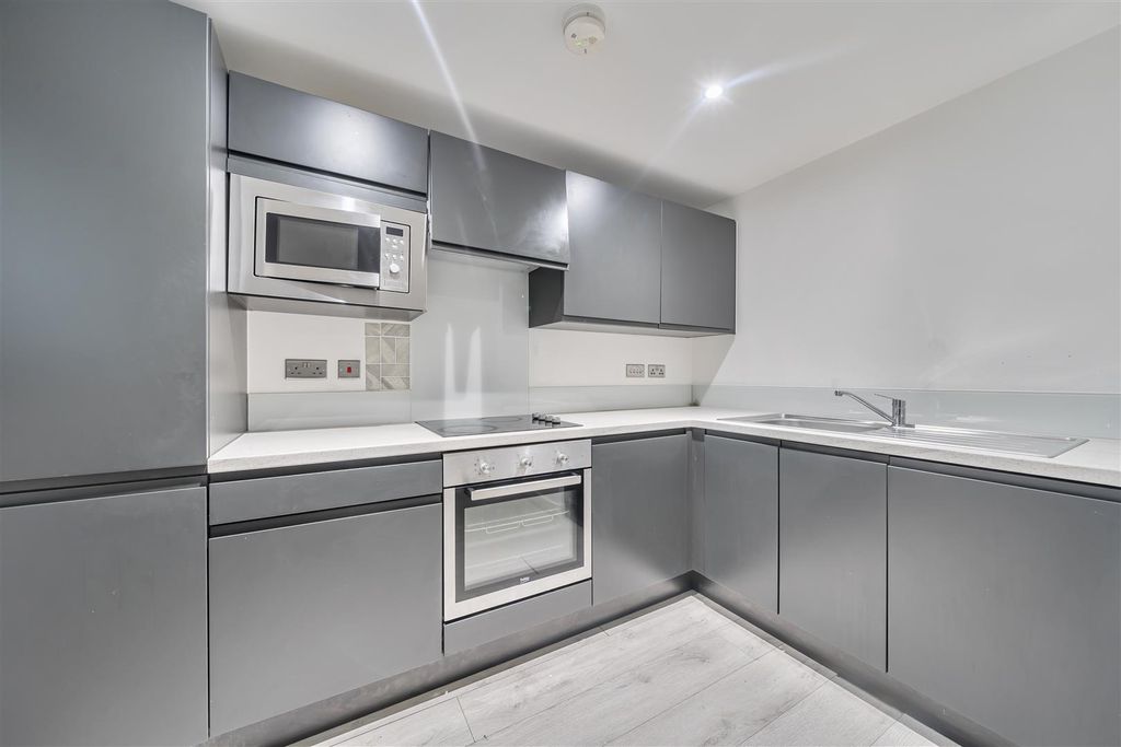 Property photo 2 of 11 1415023-8-698Dd911Acf87.Jpg