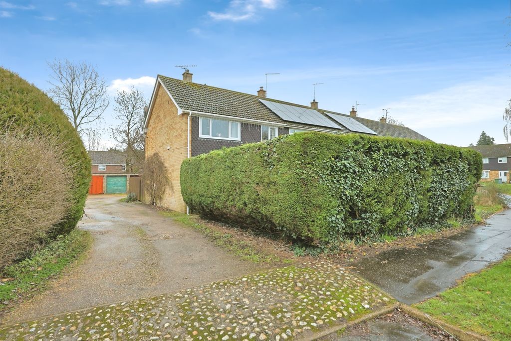 Property photo 2 of 20