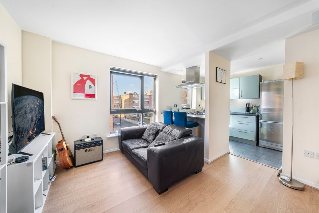 Property photo 2 of 12