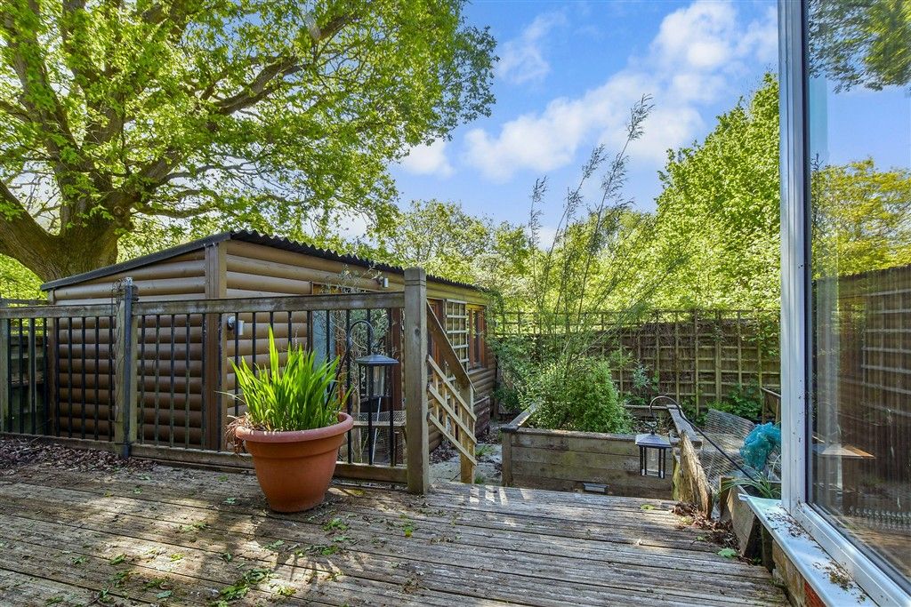 Property photo 2 of 10 Patio / Decking
