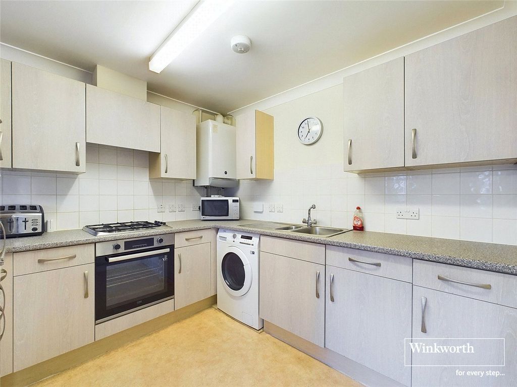 Property photo 3 of 10 Picture No. 12