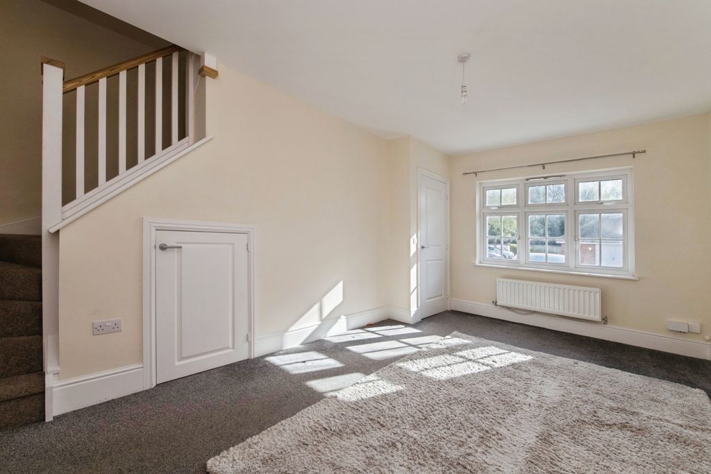 Property photo 3 of 16 Pbox-Img.Jpg