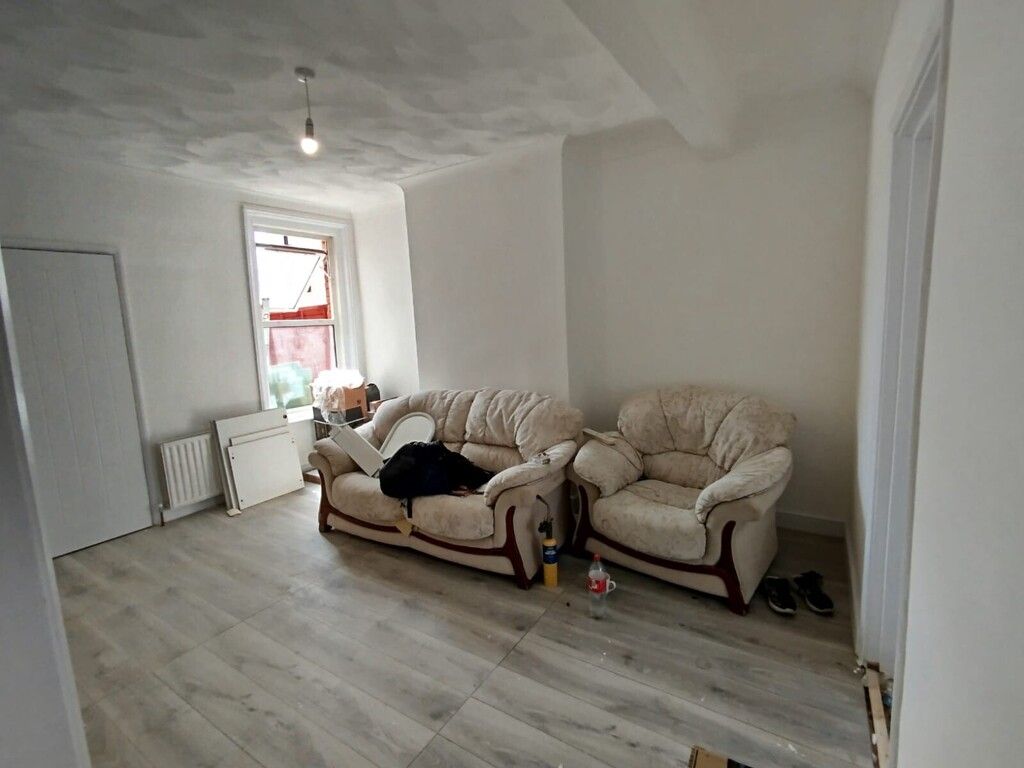Property photo 2 of 7 Photo-2026-10-14-11-