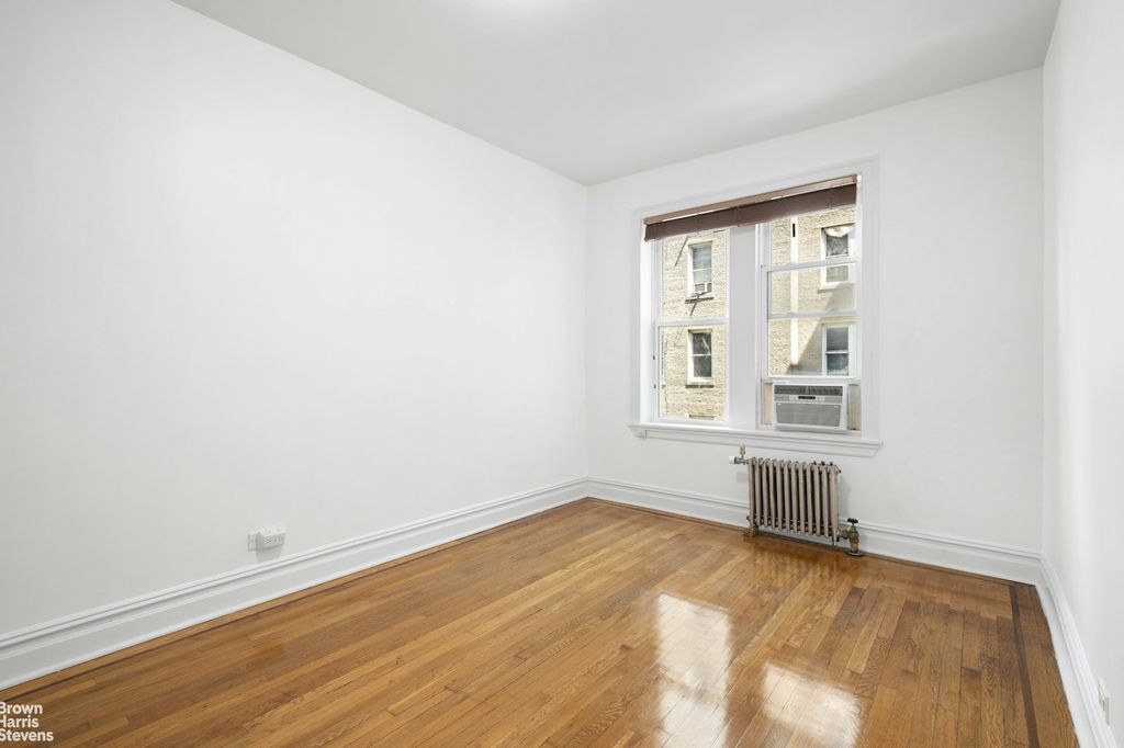Property photo 3 of 12 <Alttext/>