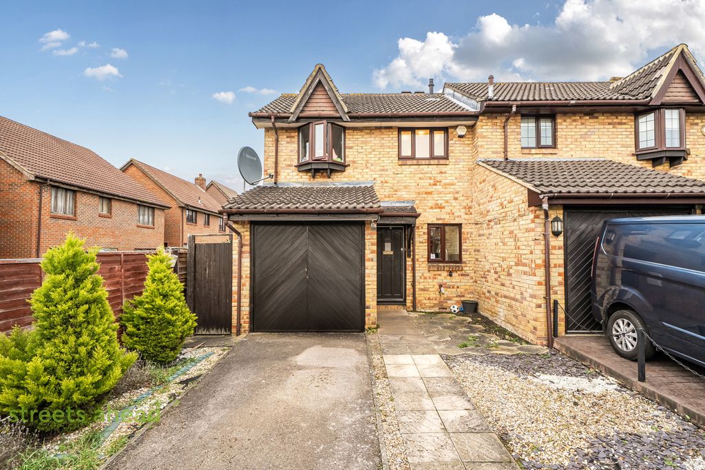 Property photo 1 of 16 Ad7Afc36-c3E3-474...