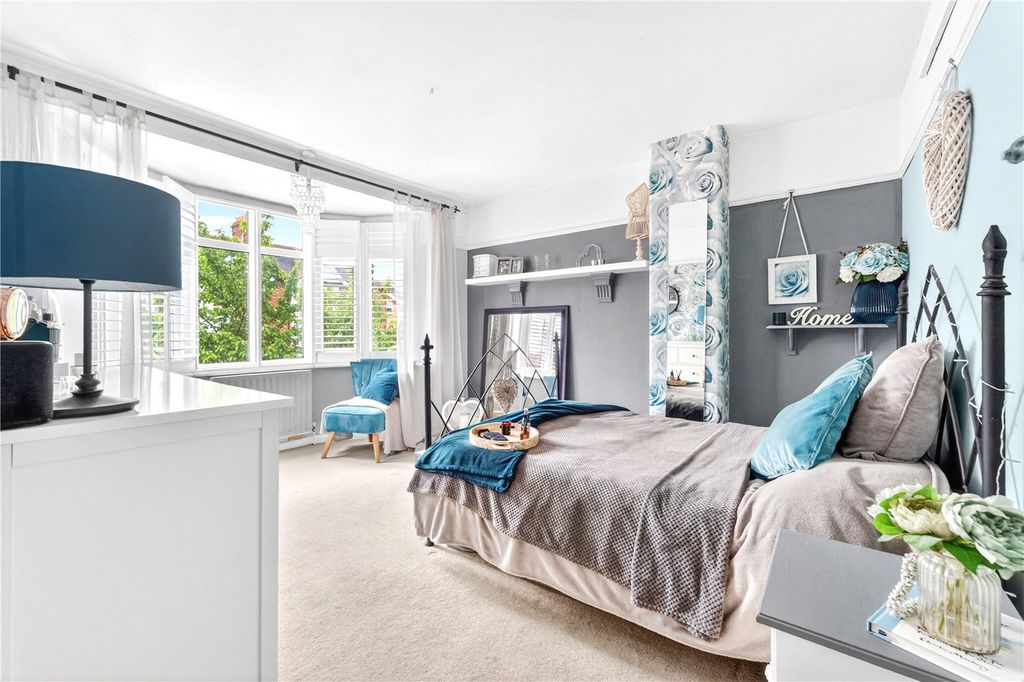Additional image 10 of 4 bed terraced house for saleRichmond Avenue, Highams Park, London E4