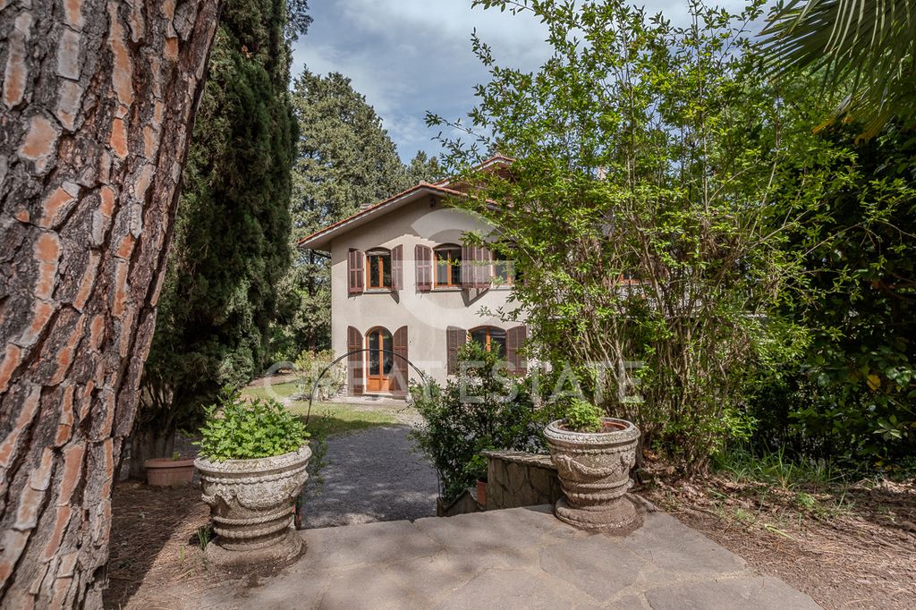 Property photo 2 of 46