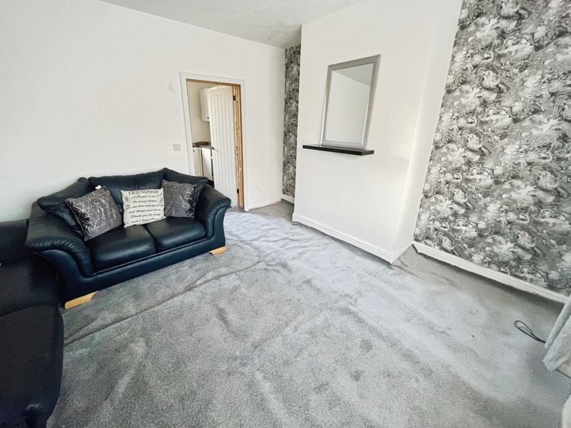 Property photo 2 of 10 Lounge