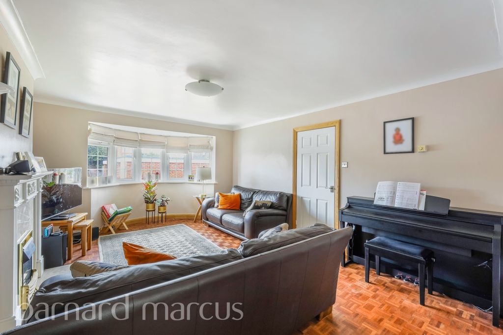 Property photo 3 of 12 Living Room