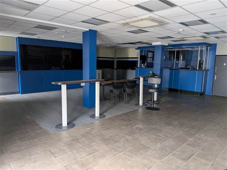 Property photo 1 of 3