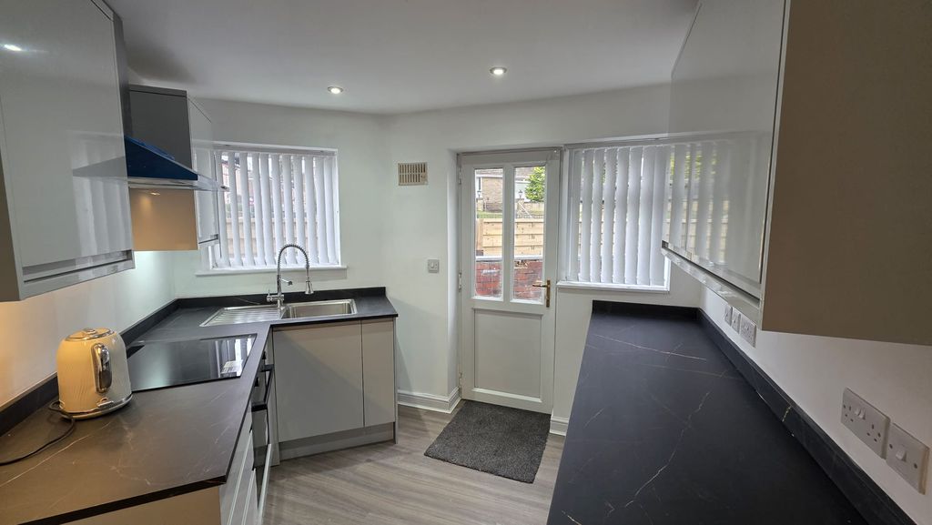 Property photo 2 of 15 Img-20260213-Wa0053