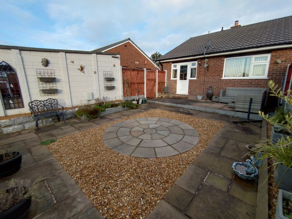 Property photo 2 of 21