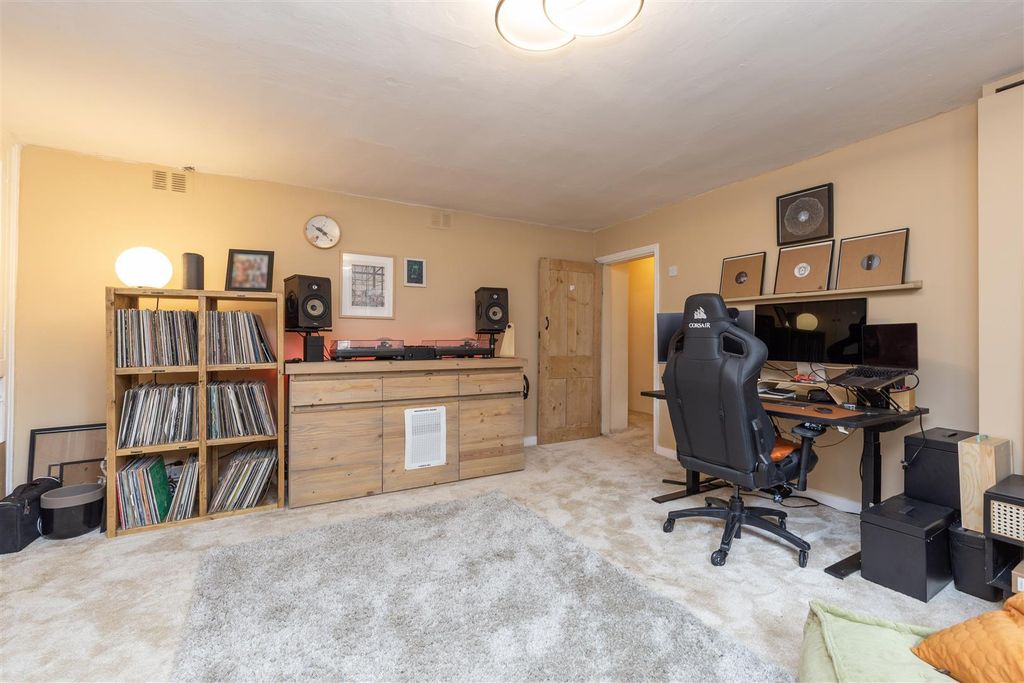 Additional image 19 of 4 bed town house for salePierremont Crescent, Darlington DL3