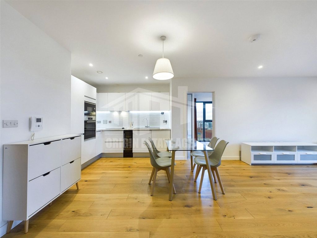 Property photo 3 of 16 Picture No. 35