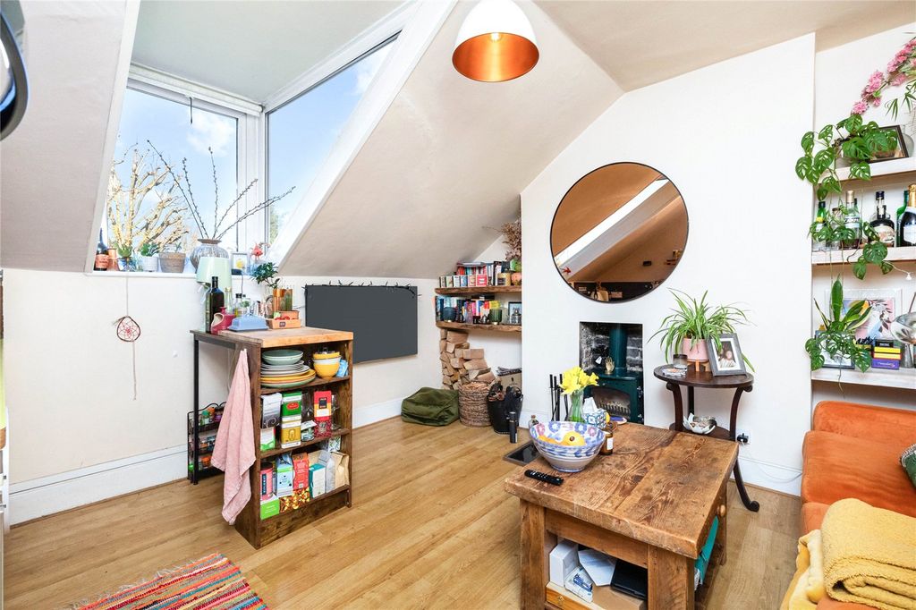 Property photo 3 of 15 Picture No. 25