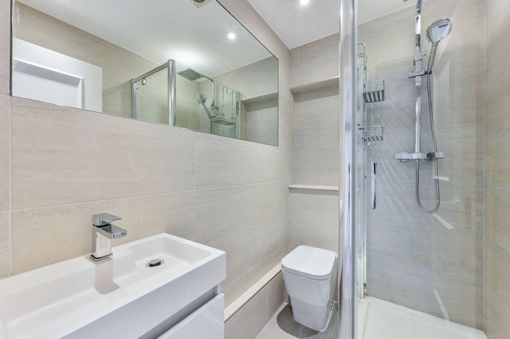 Property photo 2 of 2