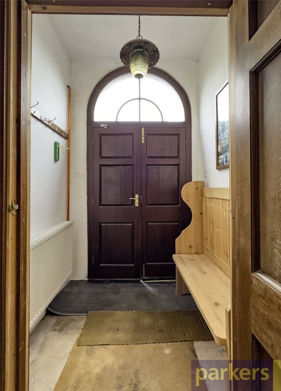 Property photo 2 of 24 Picture No. 48