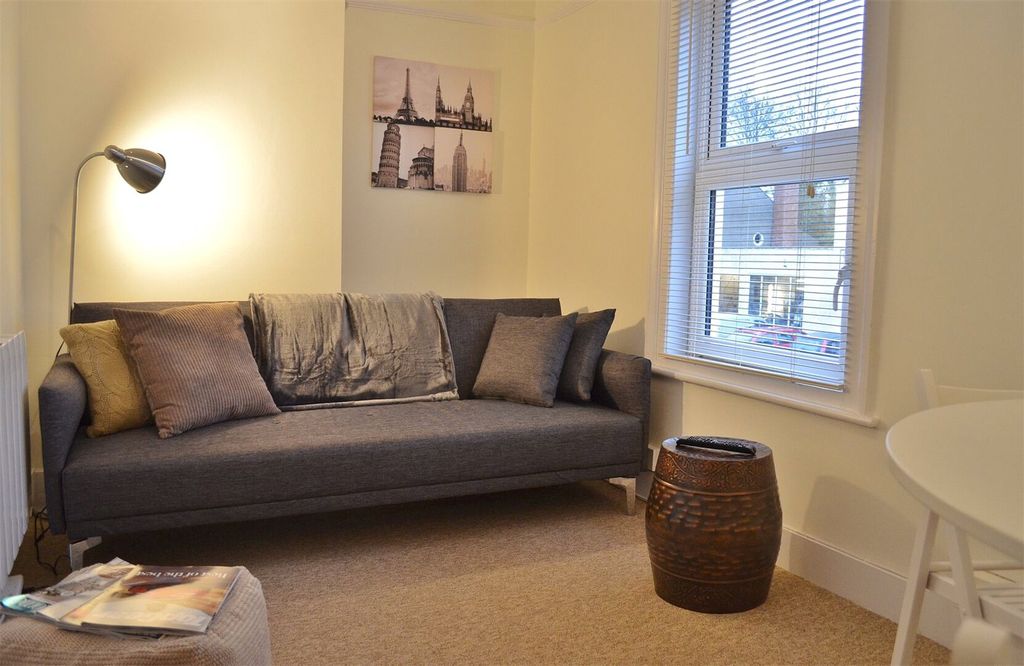 Property photo 2 of 9 Picture No. 05