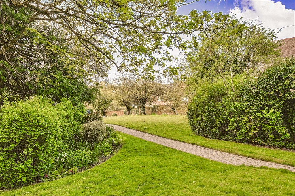 Property photo 3 of 14