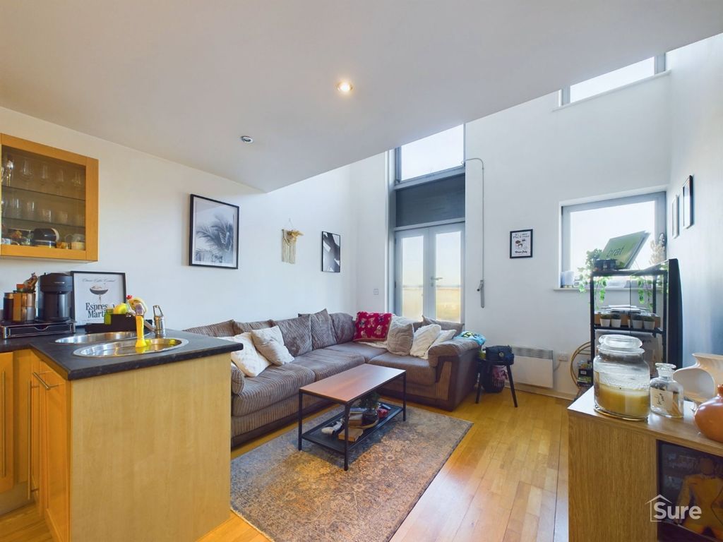 Property photo 2 of 15