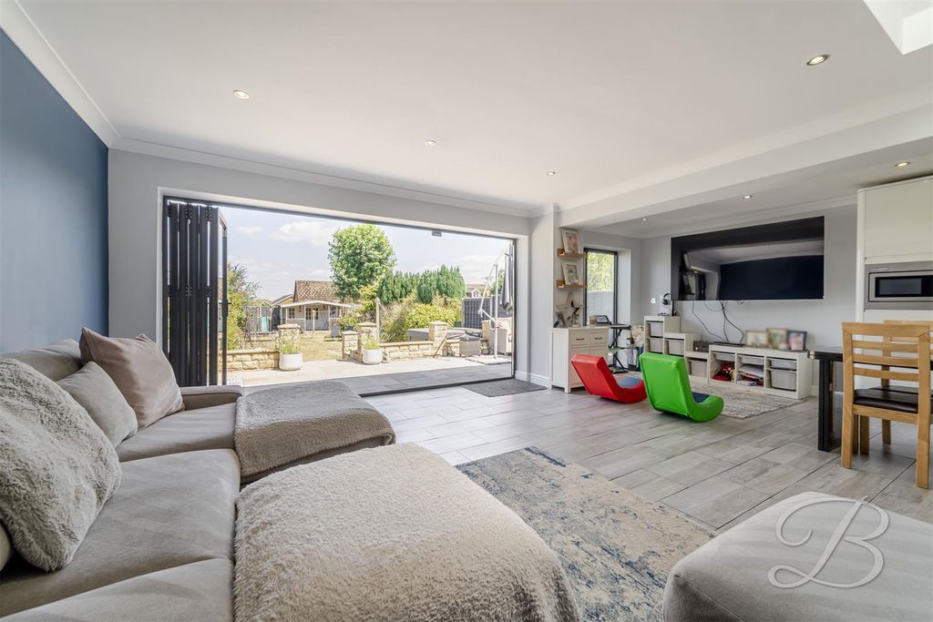 Property photo 3 of 48 Ccltd-16.Jpg