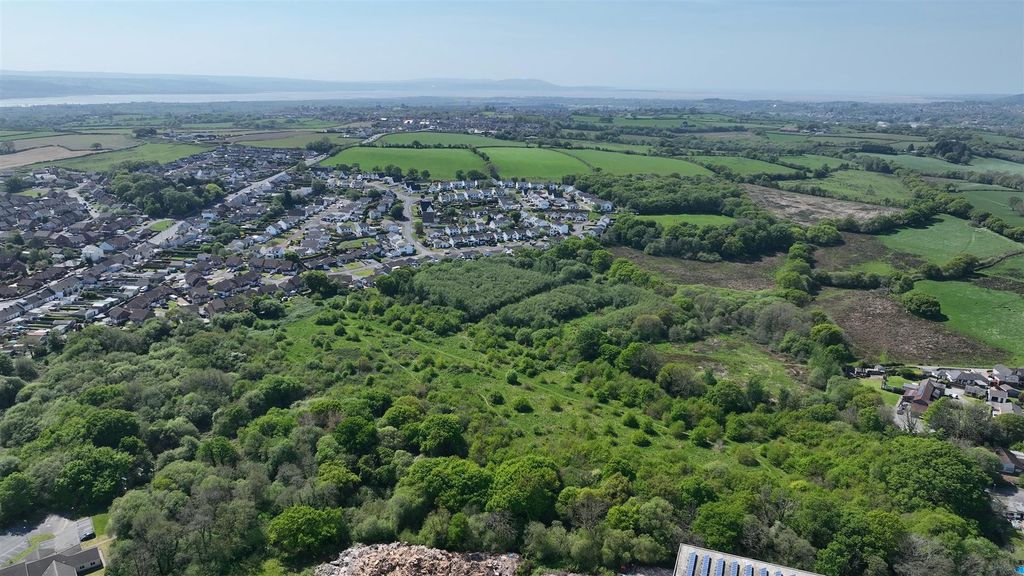 Property photo 3 of 7 Sequence 01.00_02_34_57.Still009.Jpg