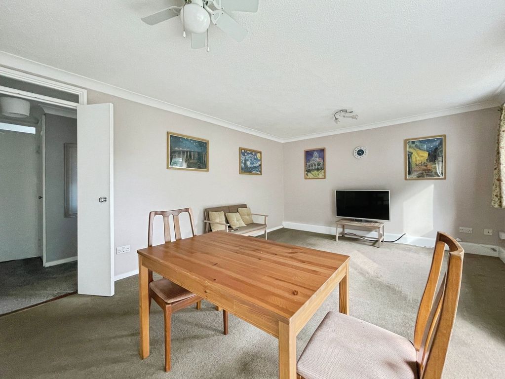 Property photo 3 of 16