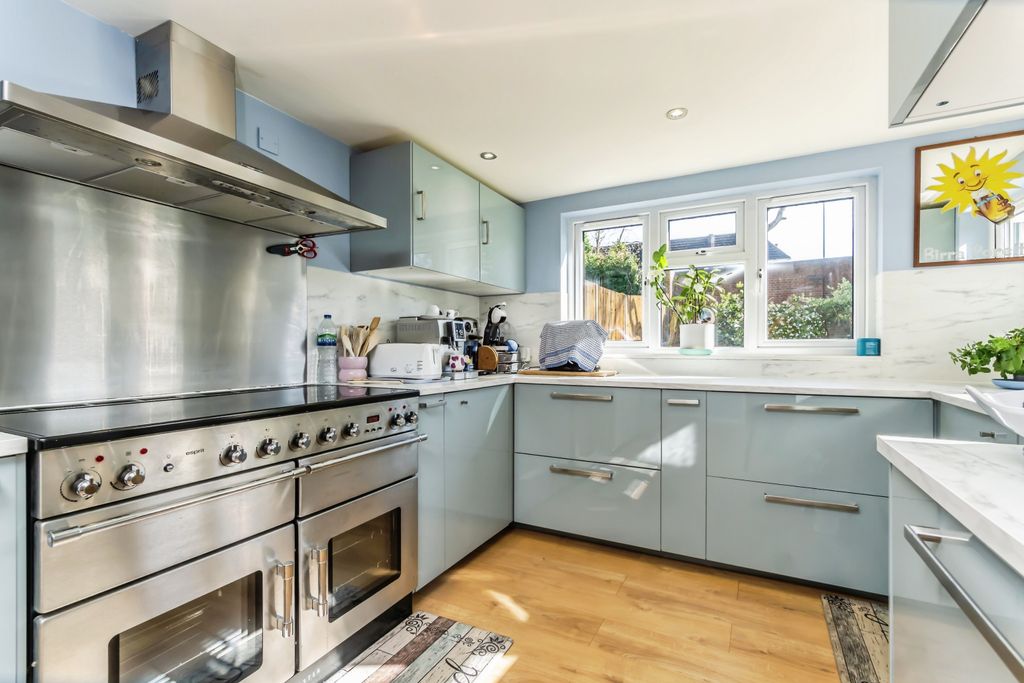 Property photo 3 of 21 Dsc00847