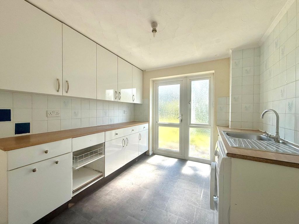 Property photo 2 of 21 Picture No. 10