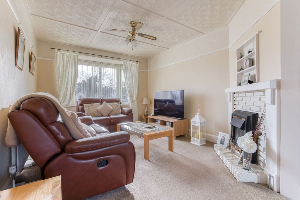 Property photo 3 of 22