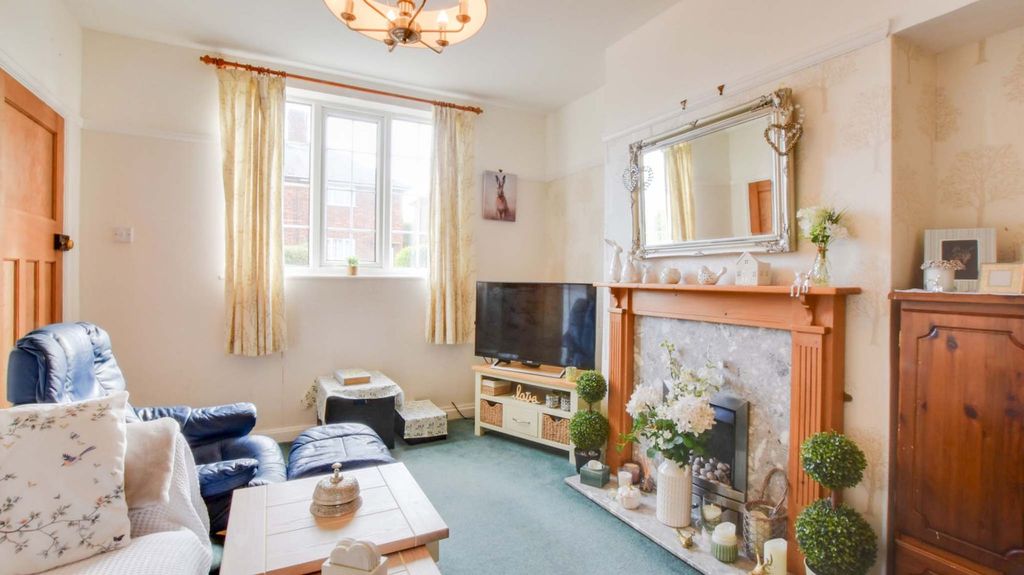 Property photo 2 of 22