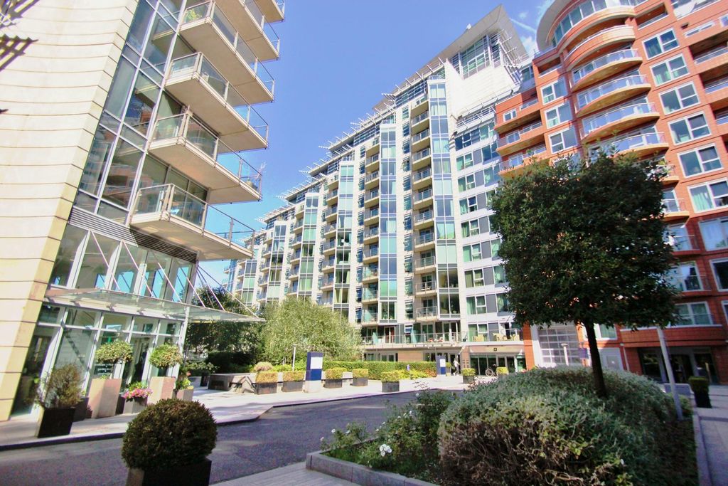 Property photo 2 of 19 Photo 50