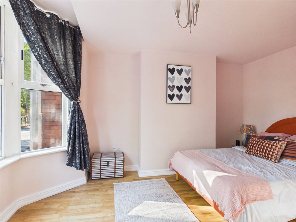 Property photo 3 of 15 Picture No. 06
