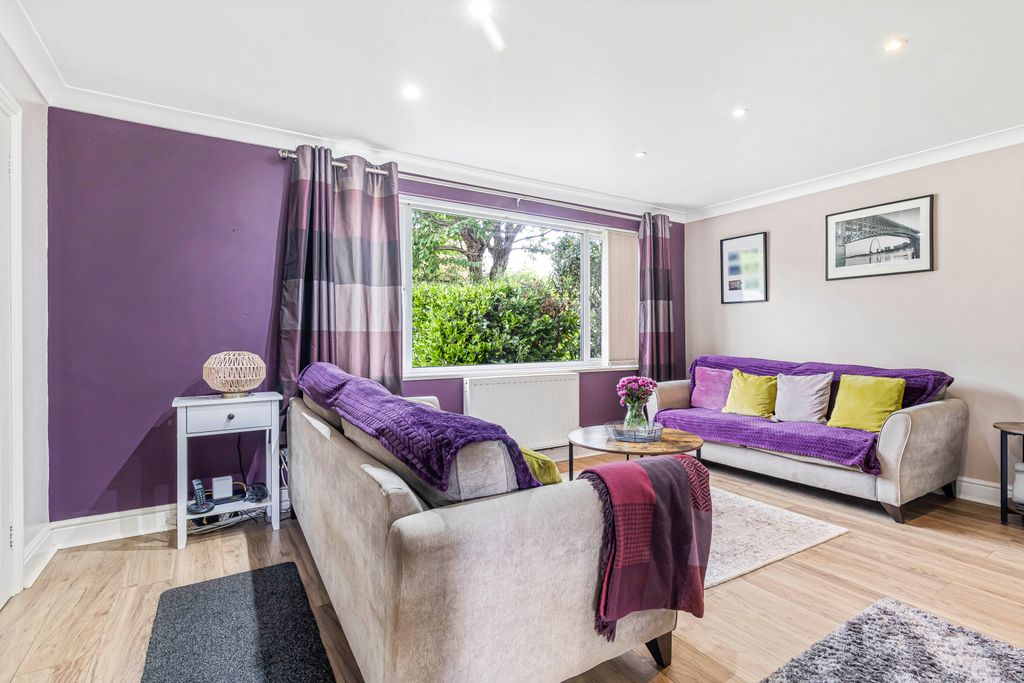 Property photo 2 of 33 3153933