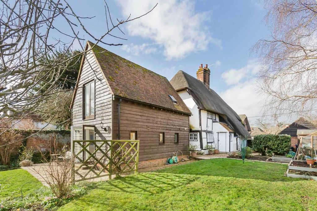 Property photo 1 of 33