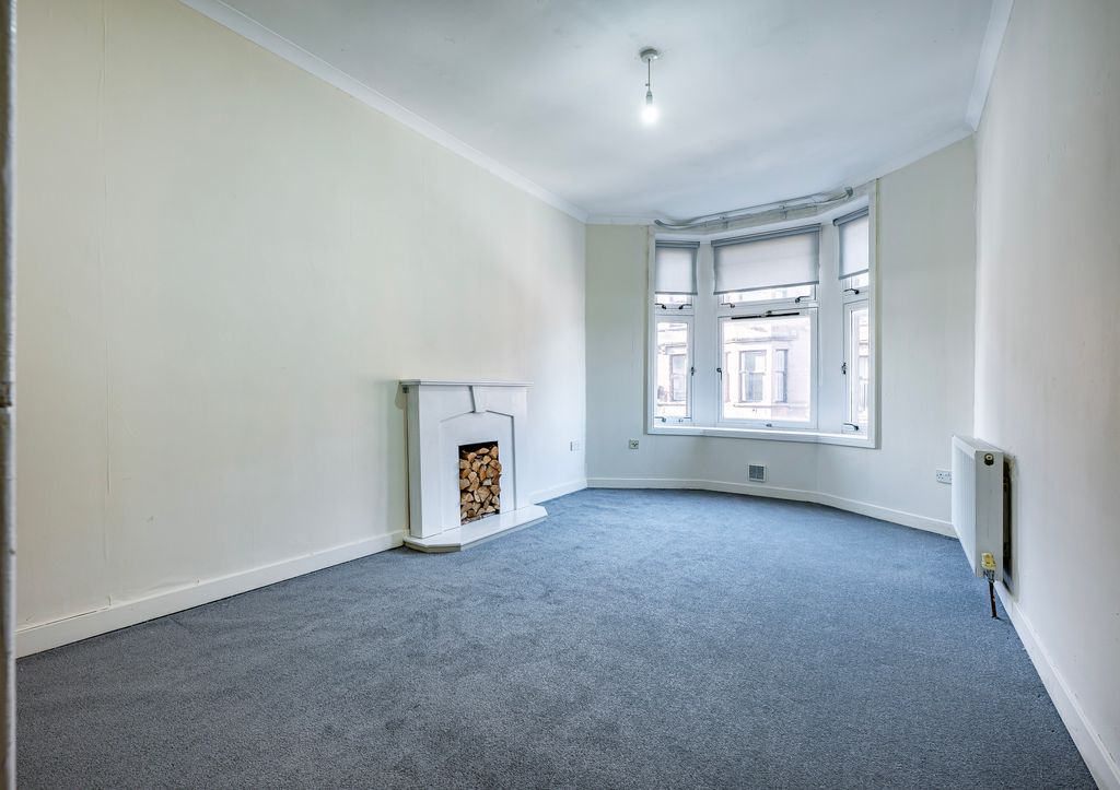 Property photo 2 of 27