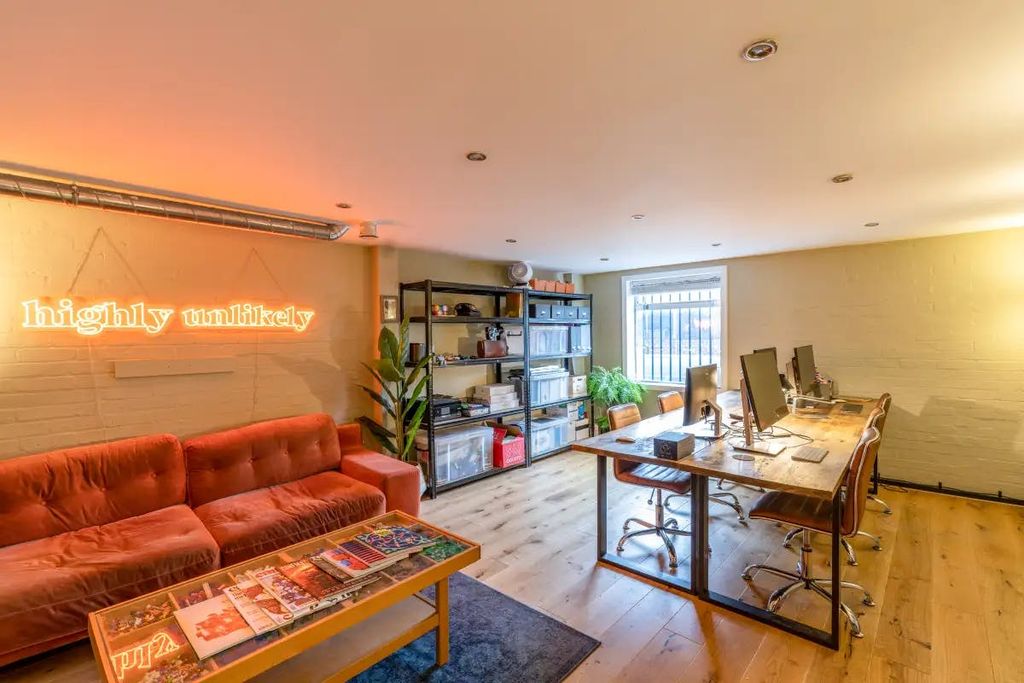 Property photo 1 of 13 Medium Studios Interior 6.Jpg