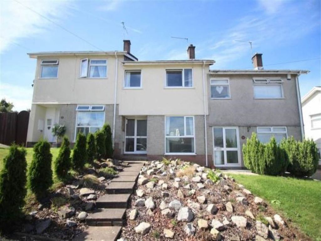 Property photo 1 of 2 Front