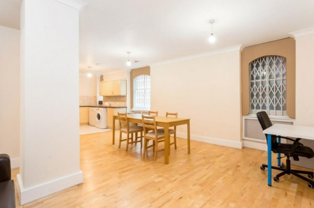 Property photo 3 of 8