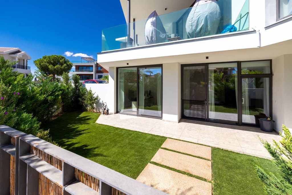 Property photo 1 of 30