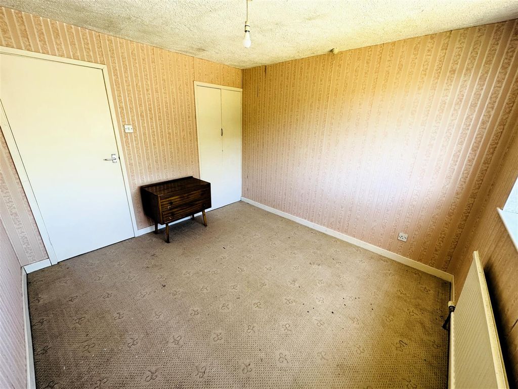 Property photo 3 of 17 Bedroom One